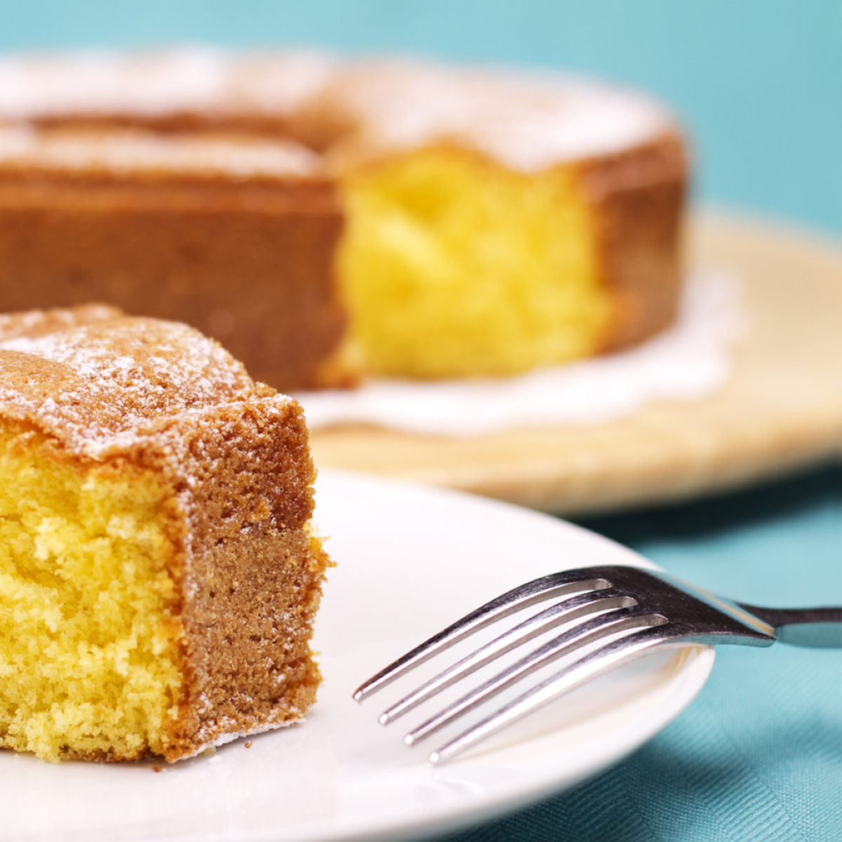 Bolo de iogurte natural super fofinho para quando você quer algo delicioso e prático para o lanche