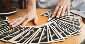 Tarot do dia: previsão para os 12 signos em 17/02/2026