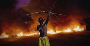 Foto: (Reprodução / Site oficial SP Audiovisual HUB / Filme \'Minha Câmera é minha flexa\')