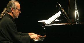 Gilson Peranzzetta e Mauro Senise se apresentam no Sesc Consolação
