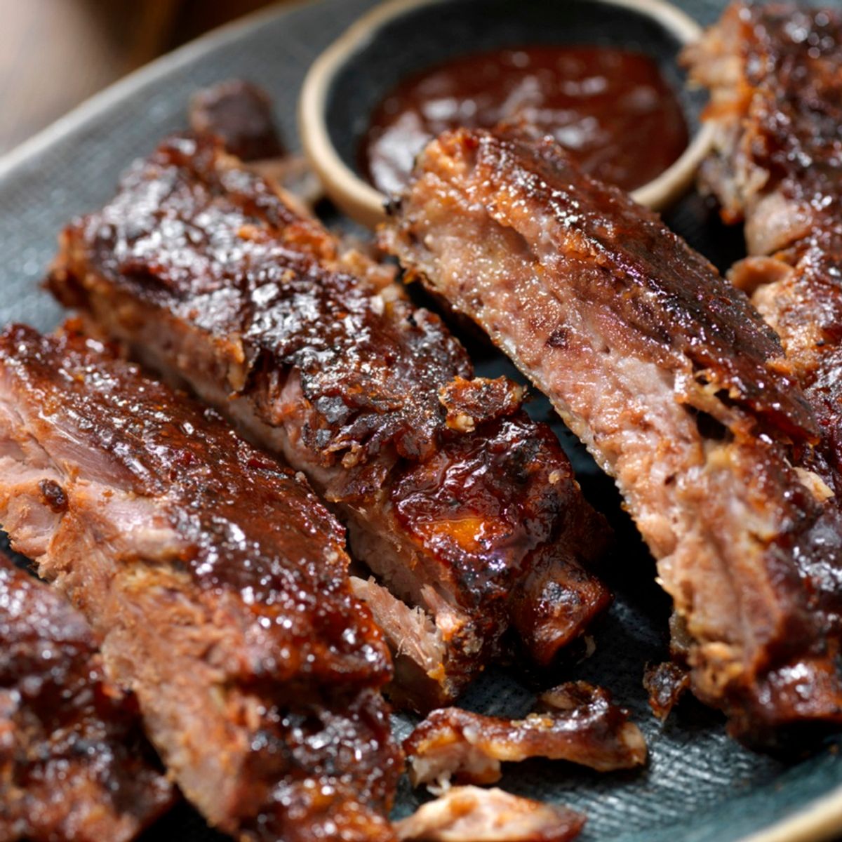Costela com molho barbecue digna de restaurante