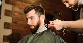 4 cortes de cabelo masculinos clássicos em alta