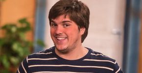 Ator e ex-repórter do CQC, Lucas Salles posta foto mais magro