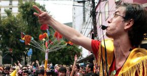 Escorrega na Baba do Quiabo no Centro