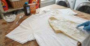 Como lavar camisetas com manchas de suor e deixá-las com aparência de novas