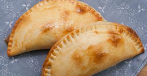 Pastel de forno fácil com apenas 4 ingredientes