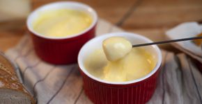 Aprenda a fazer fondue de queijo no micro-ondas