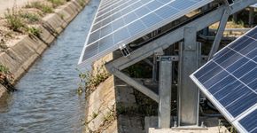 Califórnia instalou painéis solares sobre canais para gerar energia e reduzir a evaporação da água