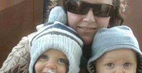 Mulher diz que se arrepende de não ter abortado filhos gêmeos