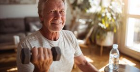 Os melhores exercícios de força para pessoas com mais de 60 anos