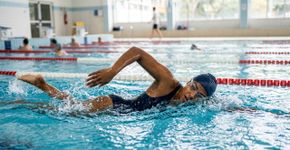 Nadar em piscina em vez de fazer hidroginástica é muito bom, mas os australianos concordam: só funciona se a atividade durar no mínimo 30 minutos seguidos, sem interrupções e em intensidade moderada