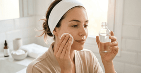5 dicas para uma pele bonita com “solução salina”, um item doméstico comum para uma solução de beleza rápida e limpa
