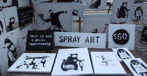 Banksy vende obras originais em barraquinha e ninguém percebe