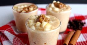 Canjica cremosa com doce de leite para comer o ano todo