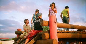 Praças e parques são locais de socialização para as crianças