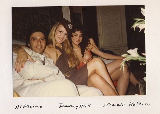 Al Pacino, Jerry Hall e Marie Helvin / Foto: divulgação