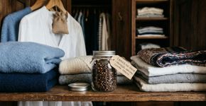 Nas casas mais organizadas o guarda-roupa não tem traças porque usam cravos da índia para afastar os bichos