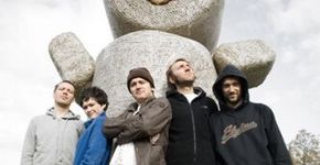 Banda polonesa Paris Tetris se apresenta na Serralheria
