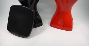 Banqueta se transforma em cooler e porta-copos e garrafas