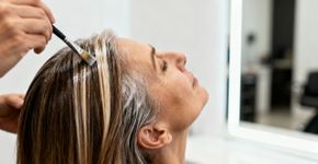 Como cobrir fios brancos sem danificar o cabelo