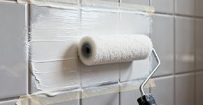 Segredo que não te contam sobre como pintar azulejo sem descascar e sem deixar aquele cheiro forte