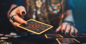 Tarot do dia: previsão para os 12 signos em 05/10/2026