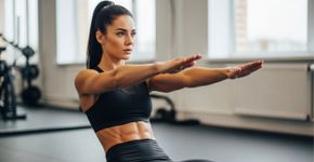 Não consegue se livrar da gordura abdominal apesar de se exercitar bastante? Um personal trainer revela a solução: “Levantar um braço pode resolver o problema”