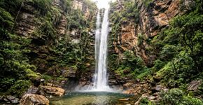 Quase 300 quilômetros de trilhas, 33 cachoeiras, 2 cavernas e 16 sítios históricos: o parque baiano de cerca de 152 mil hectares que reúne Mata Atlântica, Cerrado e Caatinga na Serra do Sincorá