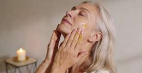 Skincare para pele 50+: A rotina de 5 minutos com óleos naturais para um efeito lifting