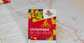 Publicitários projetam histórias de vida no chão