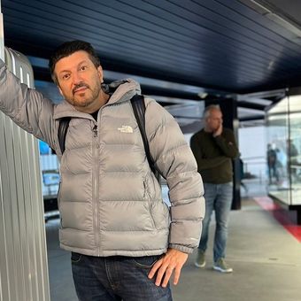 Featured mobile: Medicamento experimental de Lito Sousa chega ao Brasil após autorização da Anvisa