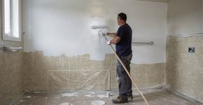 Quanto custa reformar o banheiro com pintura epóxi nos azulejos em 2026