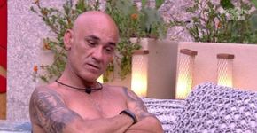 ‘BBB 18’: Ayrton diz que é amigo de ex-BBB e Globo corta áudio