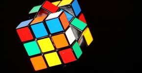 Exposição com 500 brinquedos abre programação do Mês das Crianças no Atrium Shopping