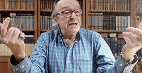 Olavo de Carvalho insinua que Governo Bolsonaro virou  “puteiro”.