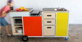 Cozinha móvel é projetada para ajudar na alimentação de crianças