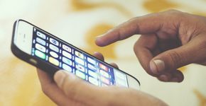 Celulares são mais sujos do que banheiros; saiba limpar o seu