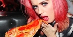 Rostos famosos estampados em pizza