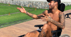 Neymar muda radicalmente os cabelos e adota dreadlocks