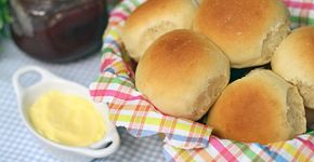 Aprenda a fazer pão de leite fofinho
