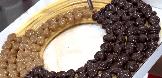 Churro de 3 metros é sensação em doceria de São Paulo