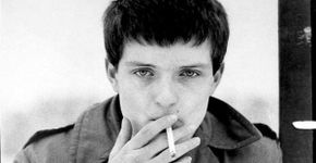 Biografia de Ian Curtis, do Joy Division, ganha edição brasileira; leia os primeiros capítulos