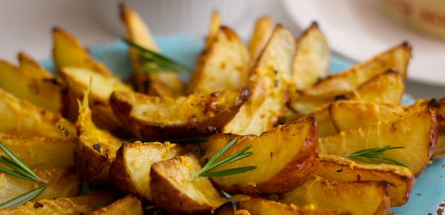 Aprenda a fazer uma batata rústica deliciosa na airfryer