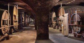 Na França, monastério fatura com a venda de licor secreto