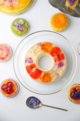 Doces japoneses: vejo flores nessa sobremesa