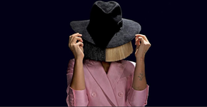 Nada de perucas! A Cantora Sia surpreende ao mostrar o rosto