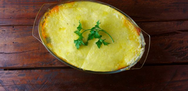 O escondidinho de carne de panela com purê que virou tradição nos dias frios