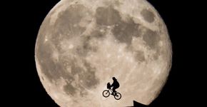 Fotógrafo recria cena de voo com bicicleta do filme E.T.