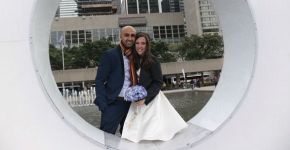 Casal cancela festa de casamento para ajudar refugiados sírios