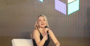 Evanna Lynch responde a perguntas dos fãs na CCXP 2016